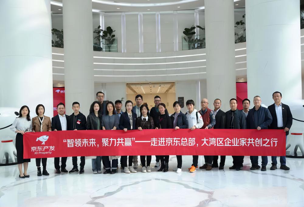 В мае 2024 года FiberWDM была приглашена в штаб-квартиру JD в Пекине.