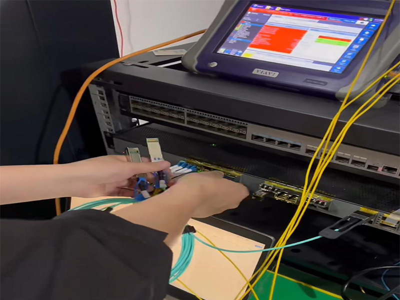 Предпочтительно для центров обработки данных / базовых станций 5G | Активные оптические кабели AOC, процент выкупа 95%